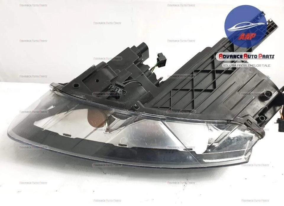 Far dreapta - halogen original in stare buna Audi  Q3  8U [2011 - 2014 - Foto 7