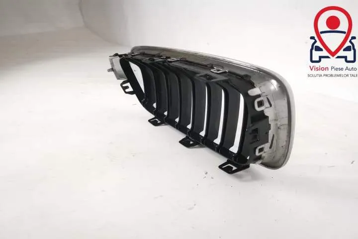 Grila Centrala Nara Stanga Originala In Stare Buna BMW  Seria 3  F30 [ - Foto 6