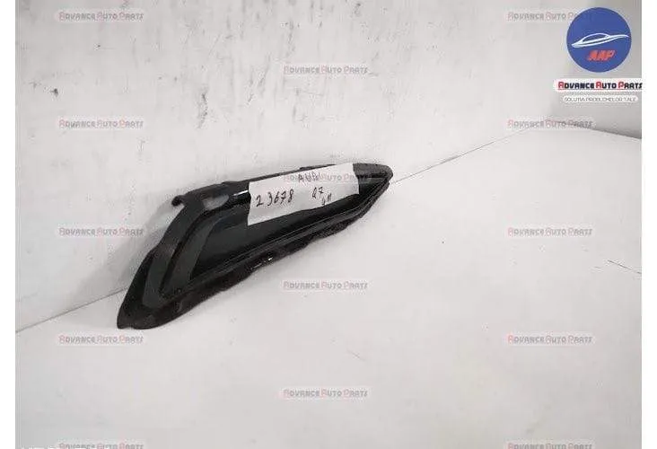 Ornament Spoiler Grila Dreapta original Audi  Q7  4M [2015 - 2020] - Foto 2
