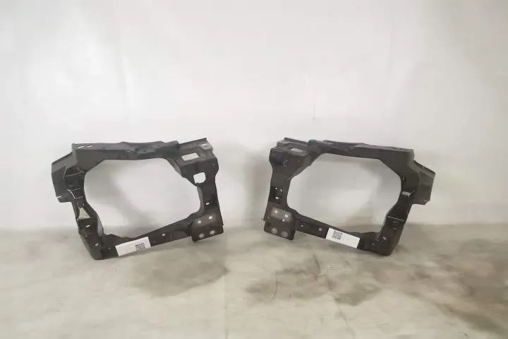 Ochelar Far Stanga Original In Stare Buna Land Rover  Range Rover Vela - Foto 1