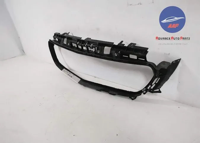 Suport Grila Centrala Radiator originala Mercedes-Benz  E-Class  W213/ - Foto 3