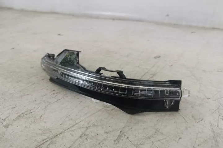 Semnal Semnalizator Oglinda Stanga Original In Stare Buna Audi  Q7  4M - Foto 3