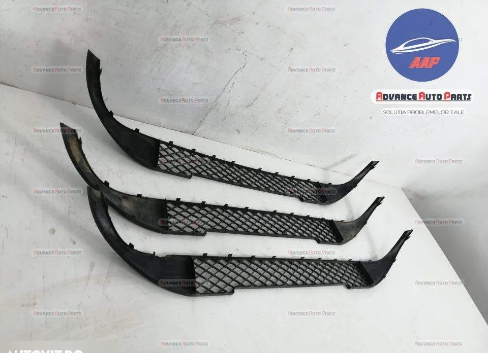 Grila centrala inferioara cod A1768850022 - originala Mercedes-Benz  A - Foto 6