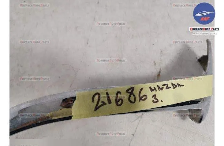 Ornament Cromat Bara Fata Original In Stare Buna Mazda  3 BM [facelift - Foto 6