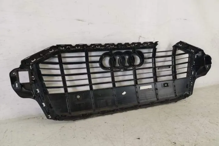 Grila Cetrala Radiator Originala Avariata Cu Senzori Audi  Q7  4M [fac - Foto 5