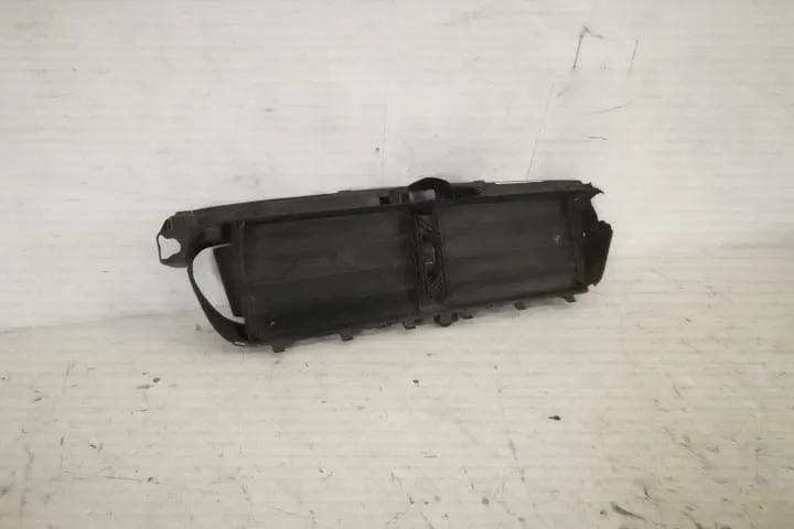 Hota Electrica Deflector Aer Original In Stare Buna BMW  Seria 5  F10 - Foto 5