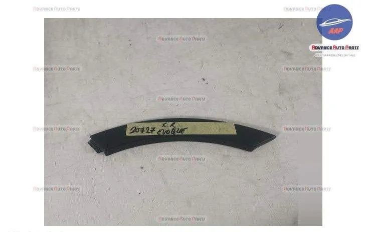 Bandou Usa Stanga Spate original Land Rover  Range Rover Evoque  L538