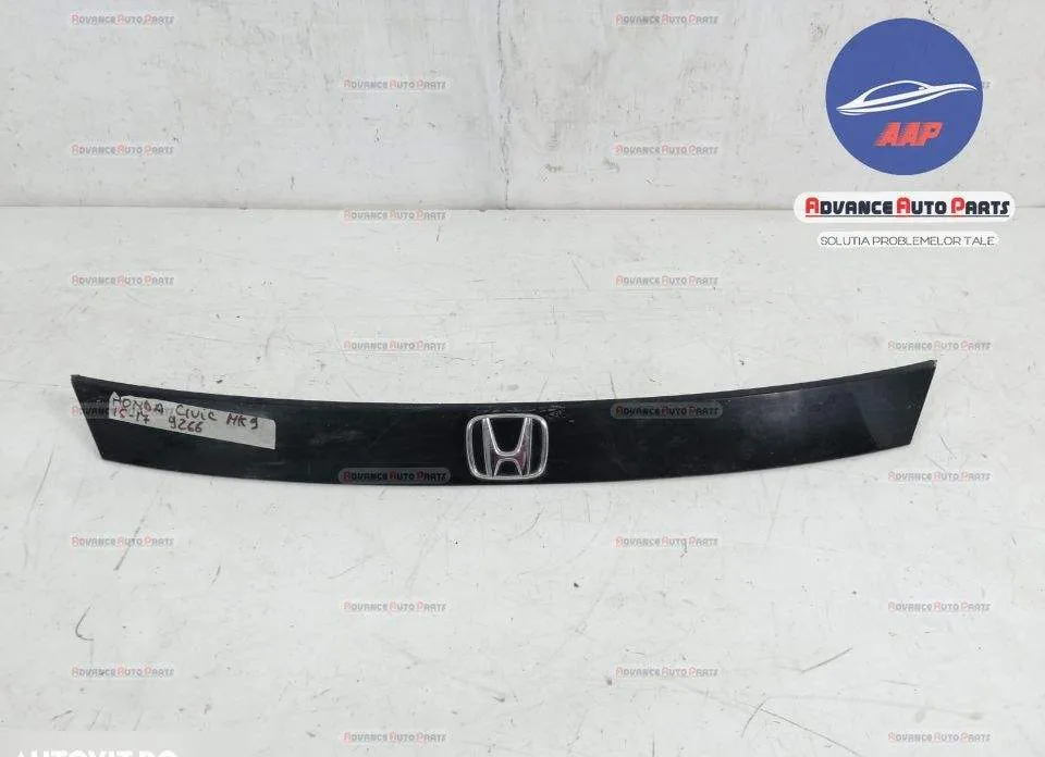 Ornament cu sigla haion original in stare buna Honda  Civic  10 [2015 - Foto 2