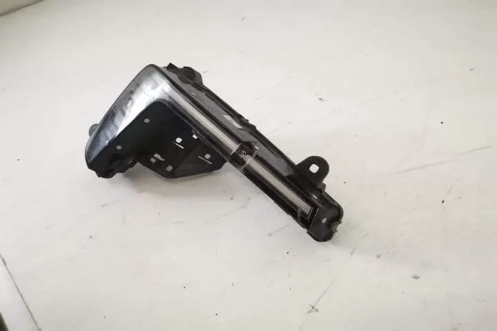 DRL Lumina De Zi Partea Dreapta LED Original Avariat Audi  Q7  4M [201 - Foto 3