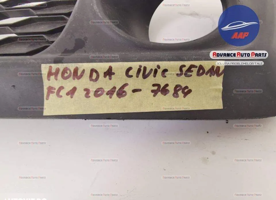Grila proiector dreapta Sedan a cod 71103-TEA-T30 originala Honda  Civ