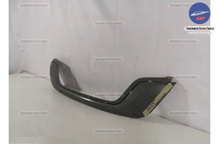 Ornament Spoiler Bara Spate R Dynamic original Vogue Land Rover  Range - Foto 3