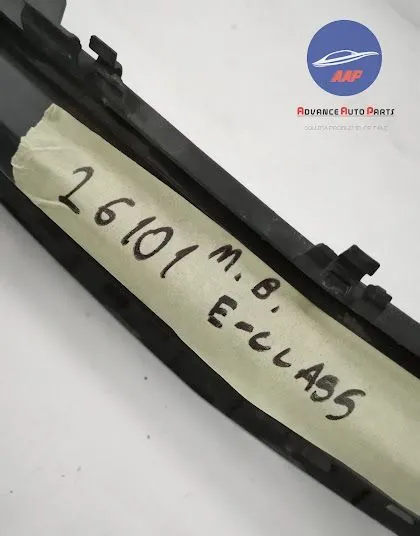 Grila Centrala Inferioara originala Mercedes-Benz  E-Class  E 220 [201 - Foto 6