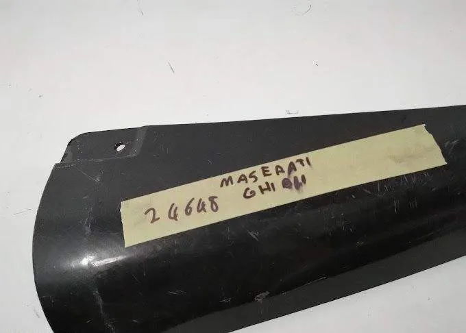 Ornament Spoiler Bara Spate Dreapta original Maserati  Ghibli  3 [2013 - Foto 7
