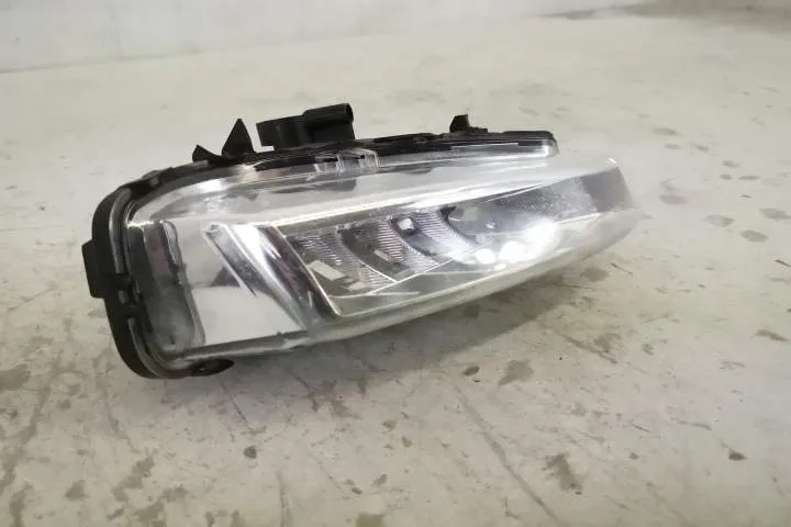 Proiector Ceata Dreapta Cu Led Original Avariat Land Rover  Range Rove - Foto 2