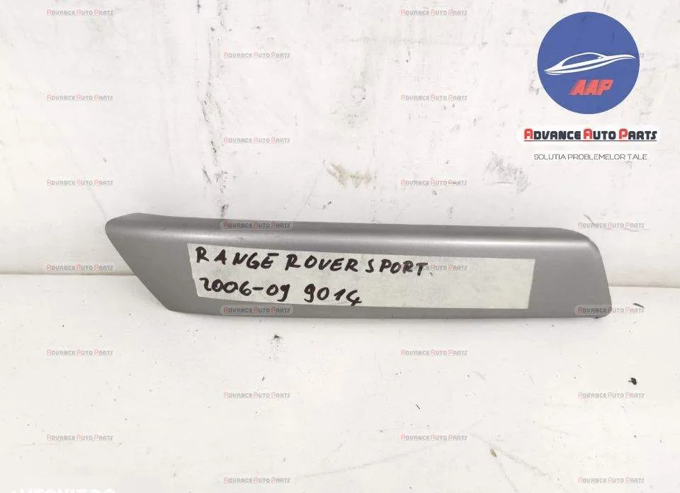 Ornament usa dreapta spate original in stare buna Land Rover  Range Ro