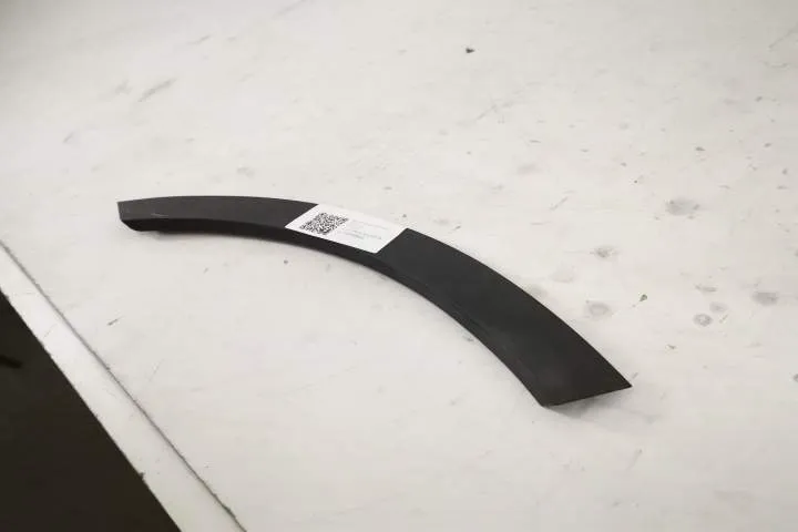 Bandou Overfender Dreapta Spate original	 Jaguar  E-Pace  1 [2017 - 20 - Foto 3