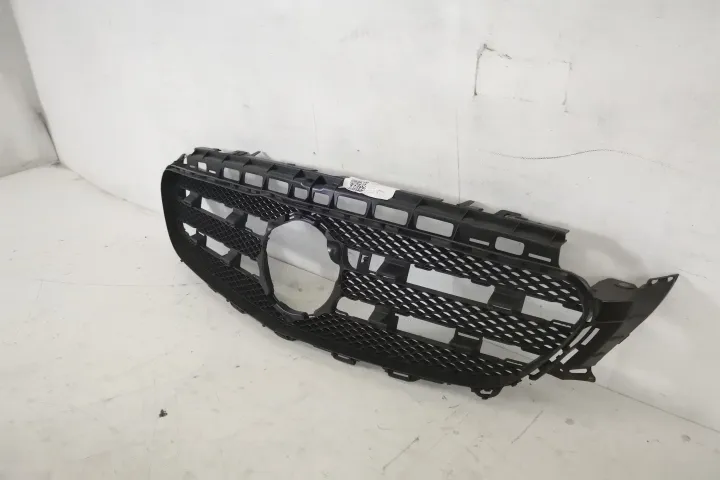 Grila Centrala Radiator Originala In Stare Buna Mercedes-Benz  E-Class - Foto 3