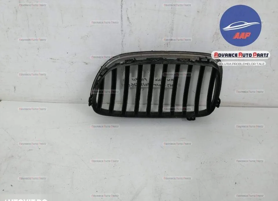 Grila centrala dreapta originala BMW  Seria 5  F10 [facelift] [2013 - - Foto 6