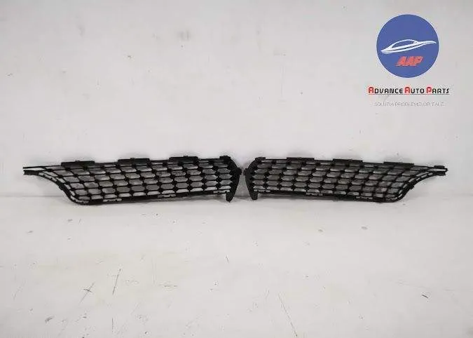 Ornament Grila Centrala Radiator Stanga Dreapta Sus  DIAMOND Mercedes- - Foto 4