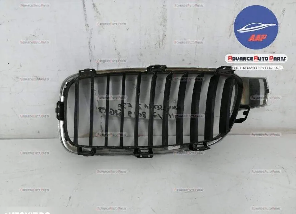 Grila centrala dreapta originala BMW  Seria 3  F30/F31/F34 [2011 - 201 - Foto 4