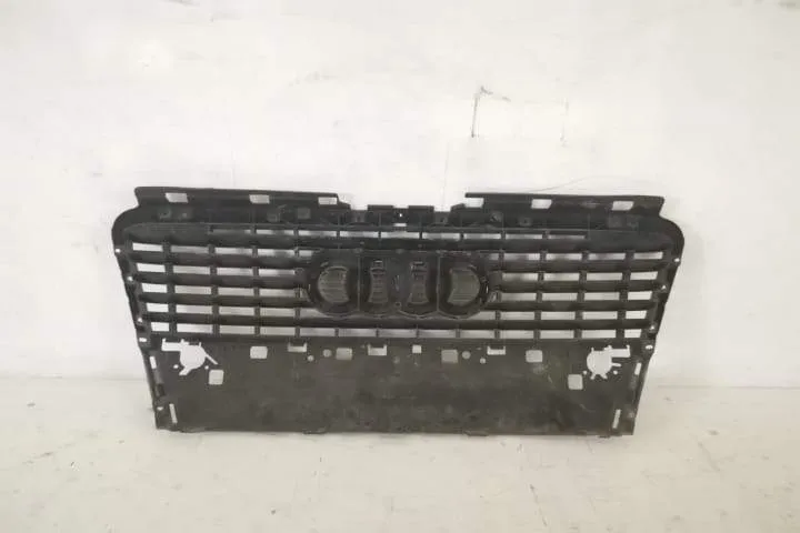 Grila Centrala Radiator Originala In Stare Buna Audi  A8  D3/4E [facel - Foto 4