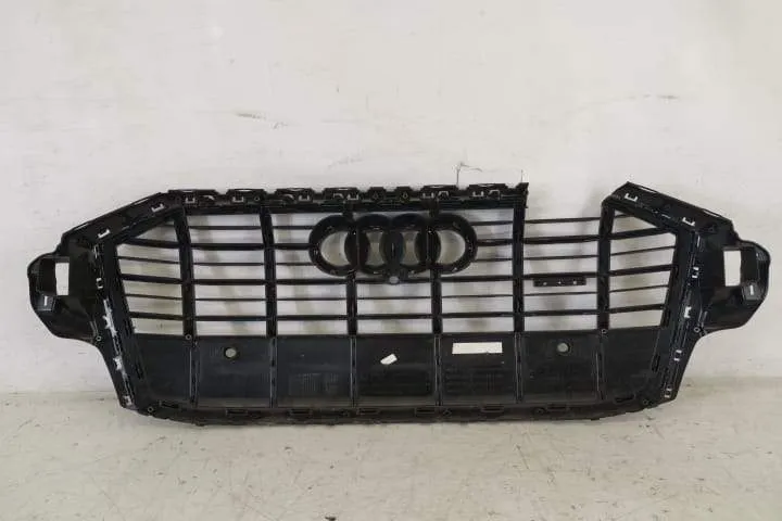 Grila Cetrala Radiator Originala Avariata Cu Senzori Audi  Q7  4M [fac - Foto 4