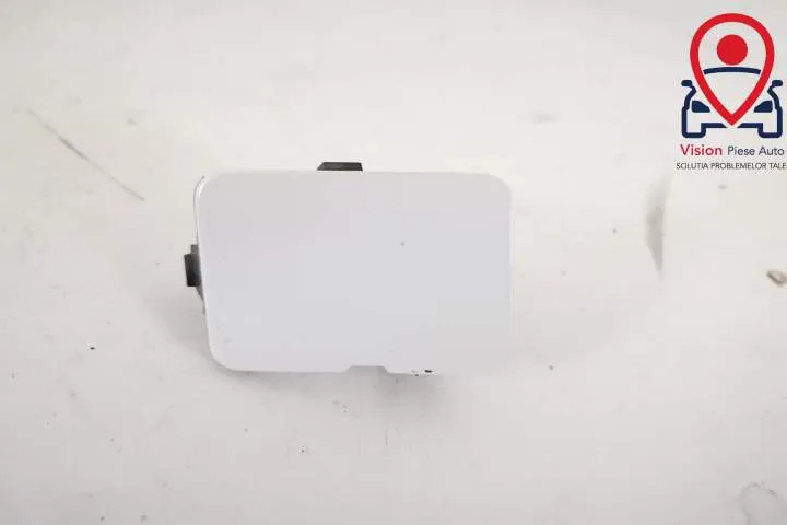 Capac Cui Tractare Bara Fata Original In Stare Buna  Dacia  Sandero  2