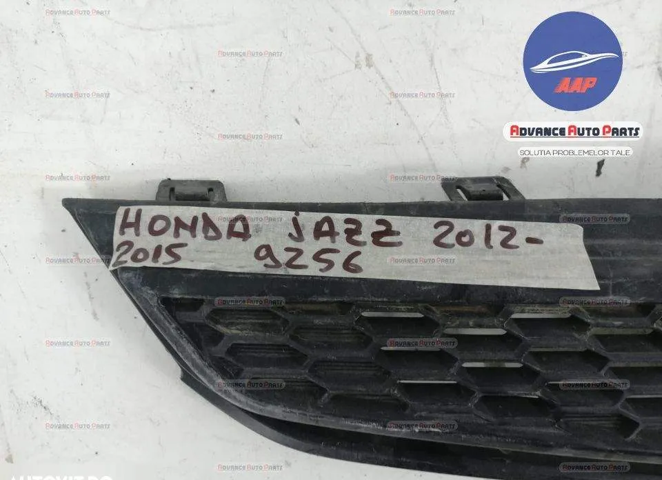 Grila centrala originala in stare buna Honda  Jazz  2 [facelift] [2011 - Foto 4