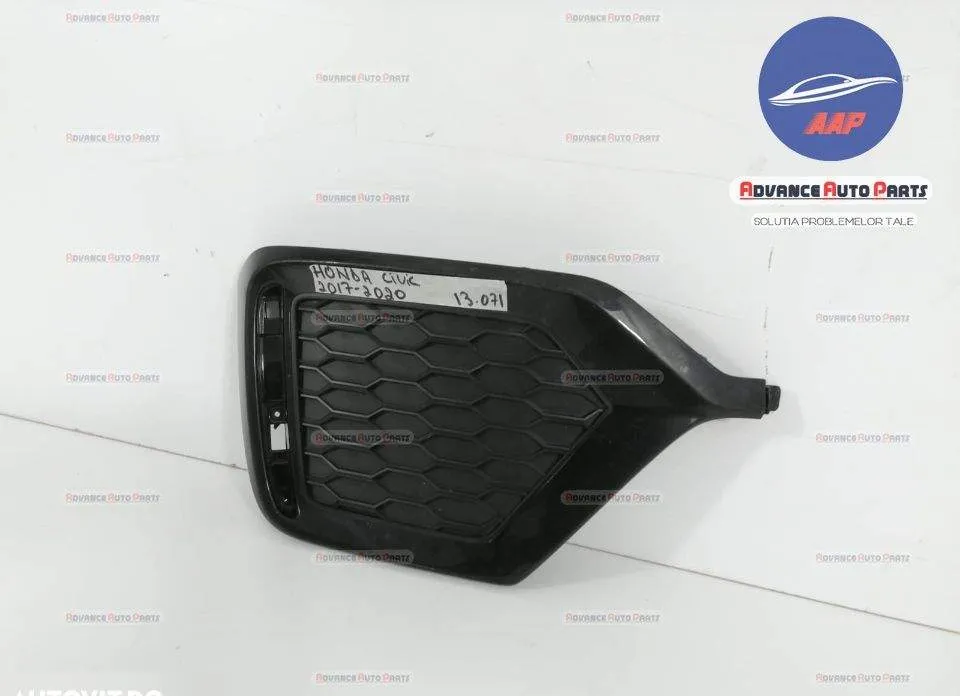 Grila dreapta bara spate originala Honda  Civic  10 [2015 - 2020] - Foto 2