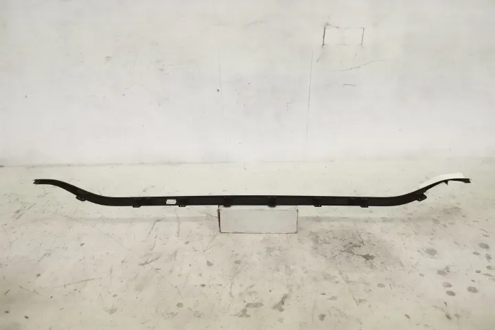 Ornament Fusta Spoiler Bara Spate Original In Stare Buna Mercedes-Benz - Foto 4