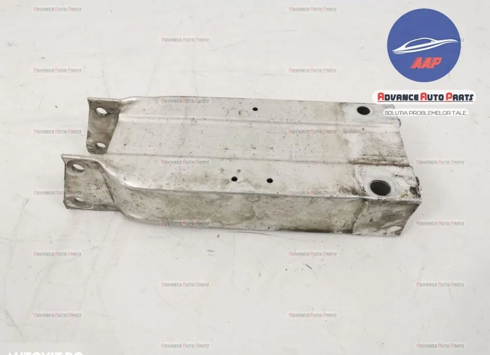Cap Lonjeron stanga originala in stare buna Mercedes-Benz  E-Class  W2