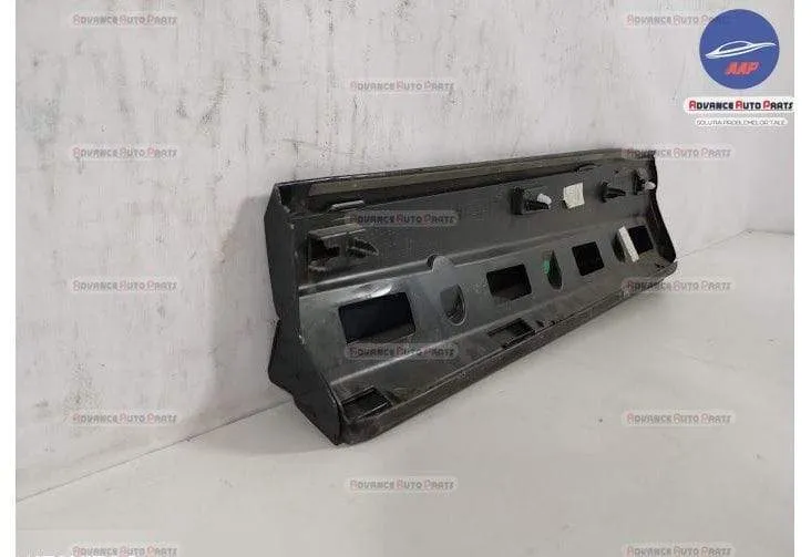 Bandou Usa Stanga Spate original Audi  Q3  F3 [2018 - 2024] - Foto 5