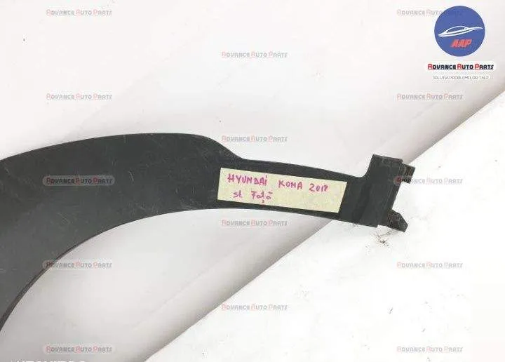 Bandou overfender stanga fata original in conditie buna. Hyundai  Kona - Foto 3