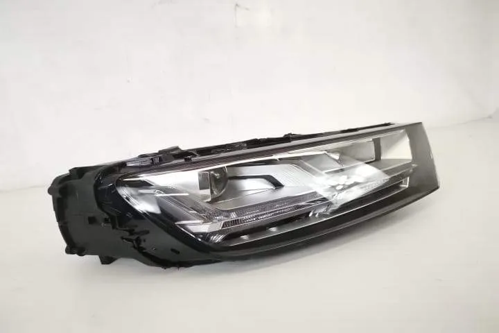 Far Dreapta Original Full Led In Stare Buna Audi  Q7  4M [2015 - 2020] - Foto 2