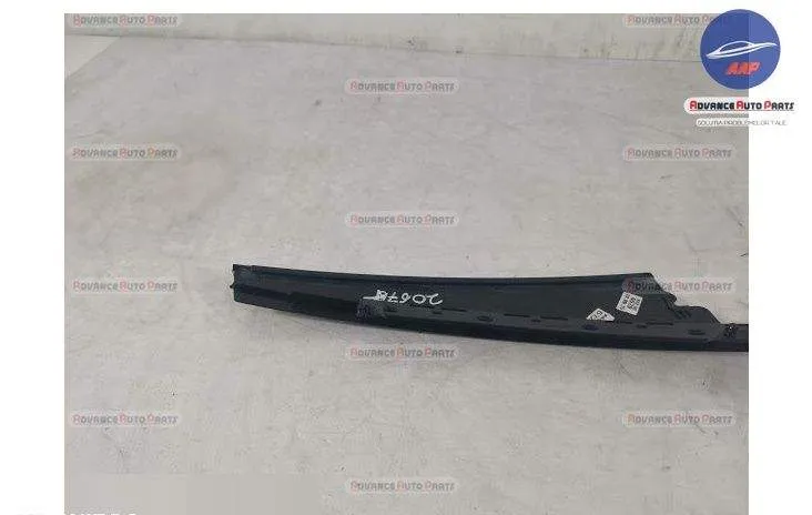 Ornament Exterior Stalp Usa Dreapta Fata original Jaguar  XE  X760 [20 - Foto 6